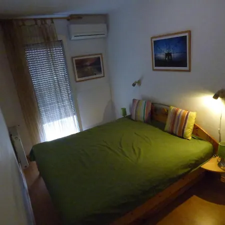 Bok - Modern 2br W Balcony, Free Indoor Parking! *