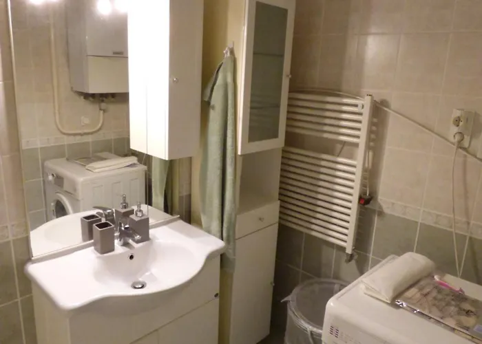 Apartment Bok - Modern 2br W Balcony, Free Indoor Parking!
