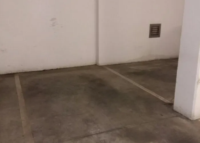 Bok - Modern 2br W Balcony, Free Indoor Parking! Budapest