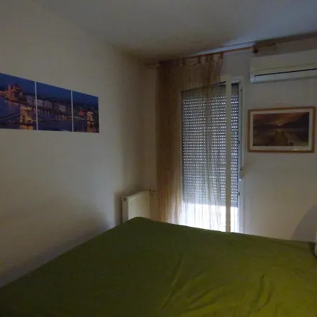 Apartmán Bok - Modern 2br W Balcony, Free Indoor Parking! Budapešť