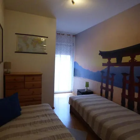 Bok - Modern 2br W Balcony, Free Indoor Parking! Budapešť